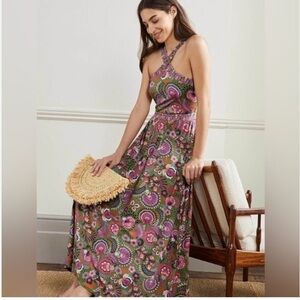 PAISLEY HALTER NECK MAXI DRESS IN GREEN DECORATIVE MEADOW